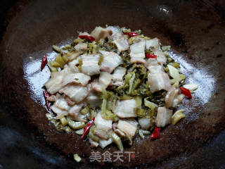 Stir-fried Pork Belly with Sauerkraut recipe
