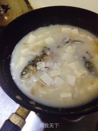 Milky White Crucian Fish Tofu Soup recipe