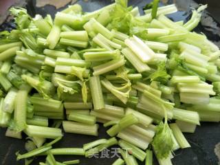 Stir-fried Celery with Eight Strips recipe