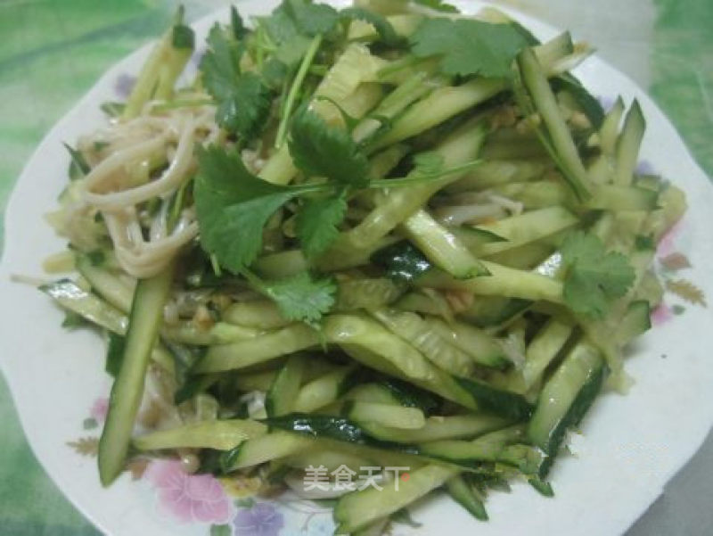 Cucumber and Enoki Mushroom recipe