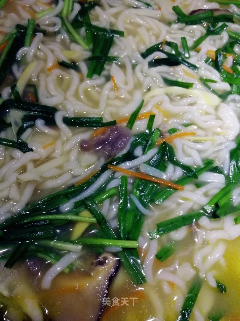 Hand-made Noodles with Small Bamboo Shoots