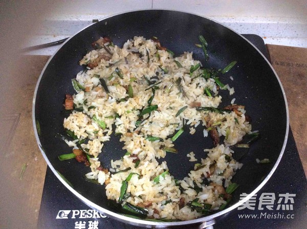 Fried Rice with Leek and Pork recipe