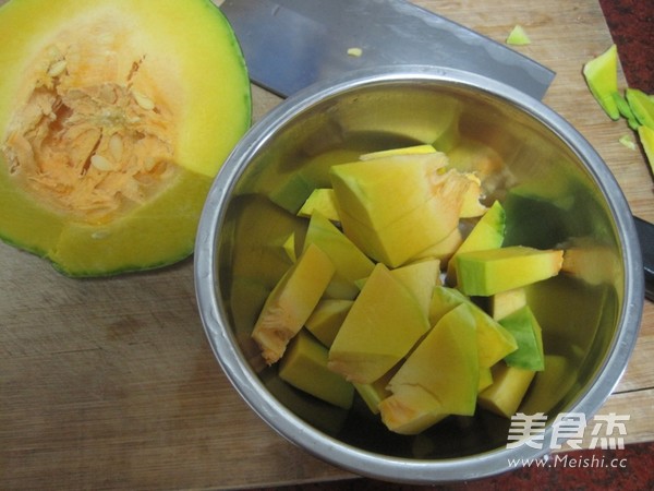 Guangdong Pumpkin Red Rice Porridge recipe