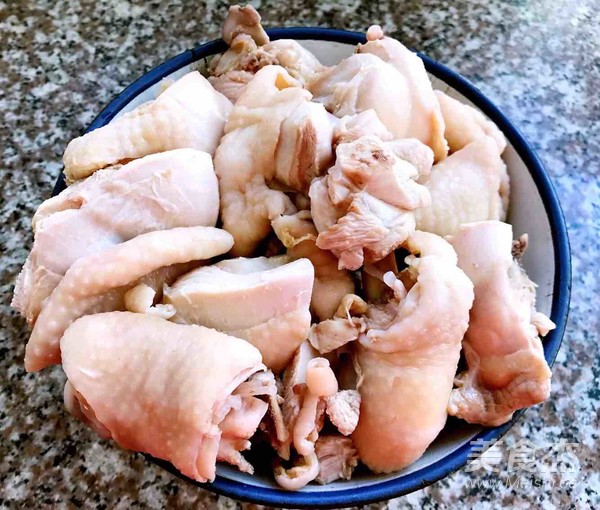 Stewed Chicken Drumsticks with Seasonal Vegetables recipe