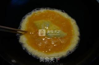 Scrambled Eggs with Tomatoes recipe