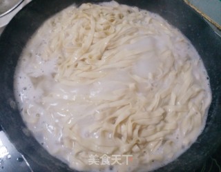 Oily Noodles recipe