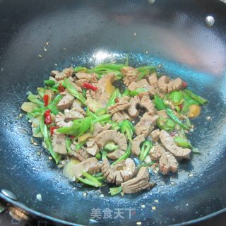 Stir-fried Kidney with Fresh Chili recipe