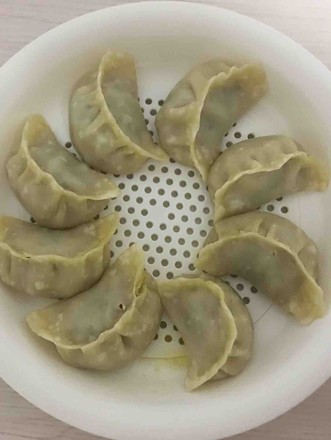Steamed Dumplings with Beef and Green Onion recipe