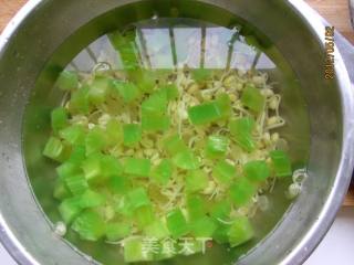 Soy Bean Sprouts Mixed with Diced Lettuce recipe