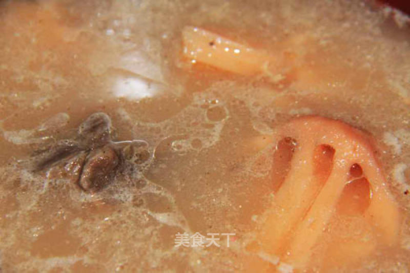 Pork Bone Stewed Lotus Root Soup recipe