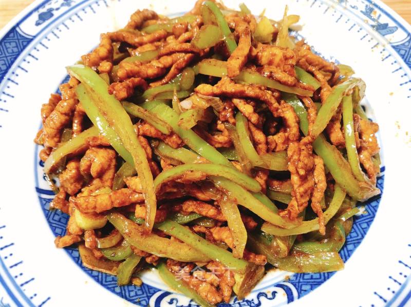Stir-fried Shredded Pork with Green Pepper recipe