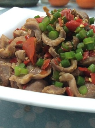 Stir-fried Chicken Gizzards with Garlic and Pickled Peppers recipe