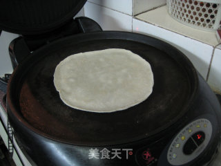 Beijing-flavored Spring Pancakes-pancakes with Pork Shoulders recipe