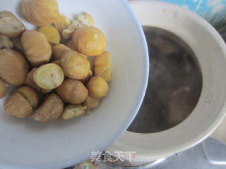 Chestnut and Red Dates Hoof Soup recipe