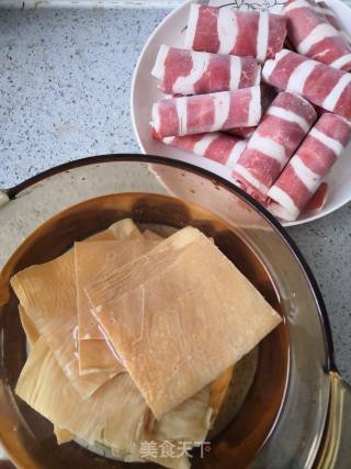 Beef Rolls with Soy Sauce and Tofu Skin recipe