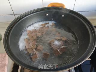 Stir-fried Duck Blood with Leek recipe
