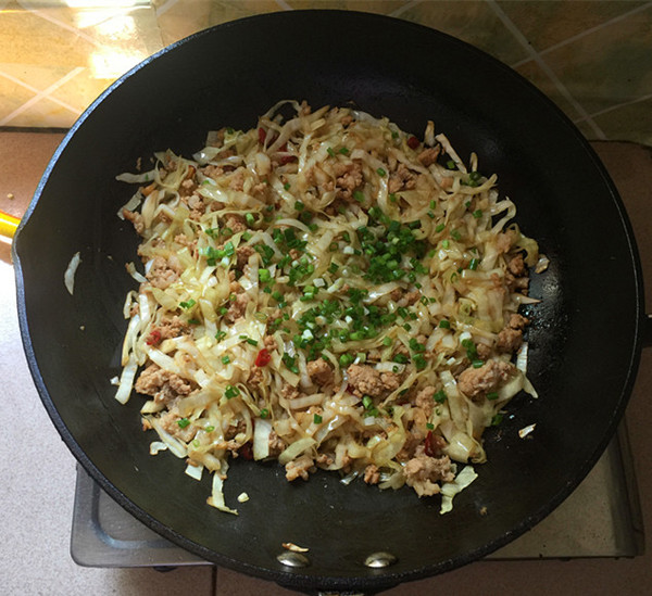 Stir-fried Sauerkraut with Minced Meat recipe