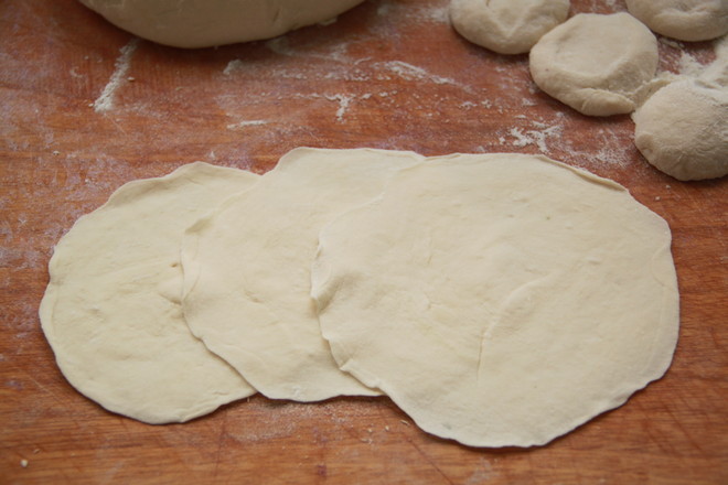 Mountain Mazha Steamed Buns with Wild Vegetables recipe