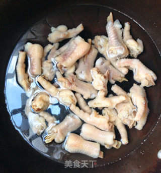 Pickled Pepper Chicken Feet recipe
