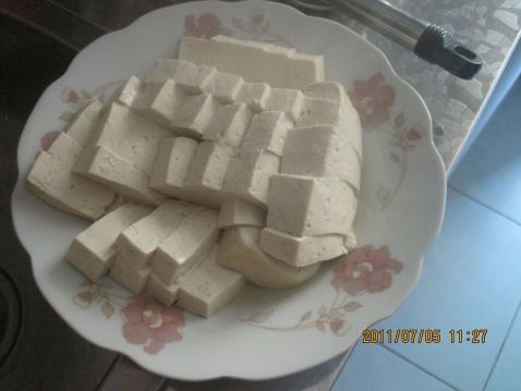 Cold Tofu with Kelp Shreds recipe