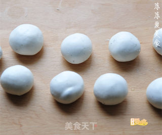 Sweet and Not Greasy Longjing Black Sesame Glutinous Rice Balls recipe