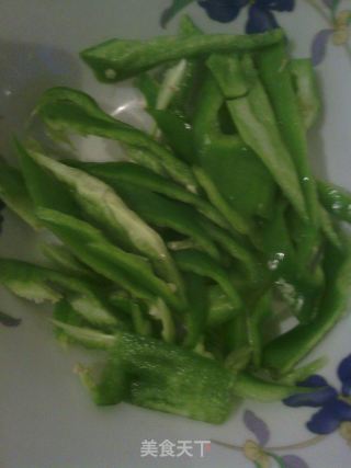 Continue to Stir-fry-green Pepper and Dried Tofu Skin recipe