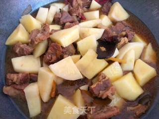 Stewed Beef Brisket with Potatoes recipe