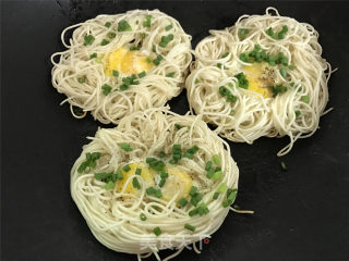 Noodles and Bird's Nest Quiche recipe