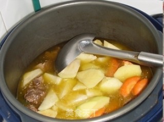 [enriching Calories in Early Winter] Stewed Duck with Potatoes recipe