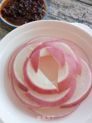 Steamed Radish & Red Pepper Sauce recipe