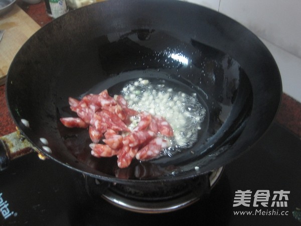 Cantonese Sausage Stir-fried Kale recipe