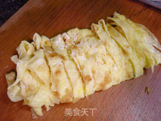 Fried Noodles with Bitter Gourd Pork Slices recipe