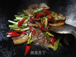 Spicy --- Twice-cooked Pork with Black Soy Sauce recipe