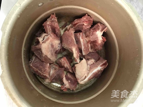 Lotus Root Pork Bone Soup recipe