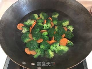 #东 Shot Steak Machine# Garlic Black Pepper Pork Chops recipe