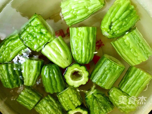 Hakka Stuffed Bitter Gourd recipe