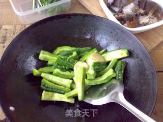 Crab Boiled Bitter Gourd recipe