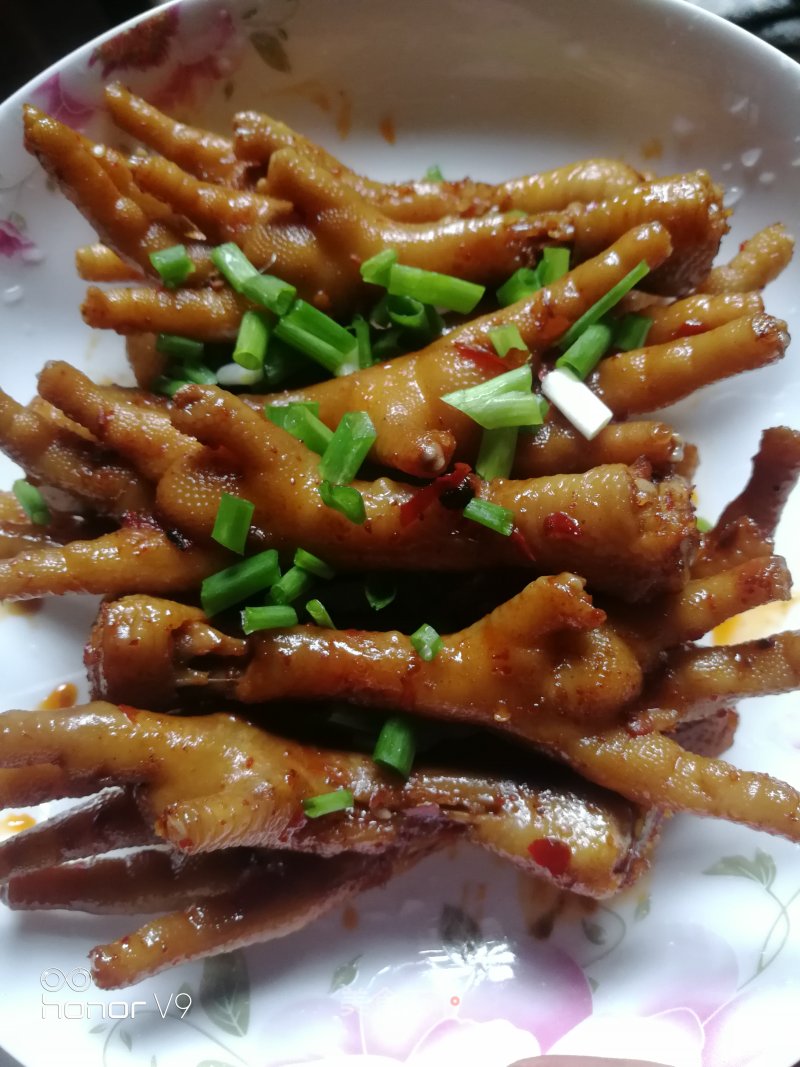 *reunion Dinner*hot Pot Chicken Feet recipe