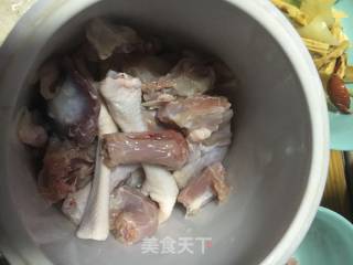 Fish Maw Pig Show Stewed Chicken recipe