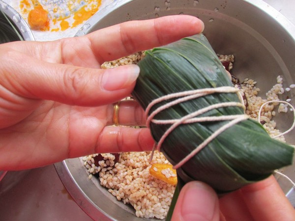 Egg Yolk Meat Dumplings recipe