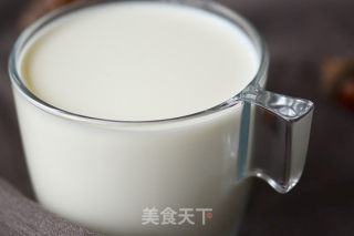 In Addition to Soy Milk, You Can Choose Fruit and Vegetable Juice for Breakfast recipe