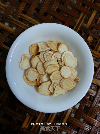 Myth of Beauty--stewed Longan with American Ginseng, Chinese Wolfberry and Red Date Soup recipe