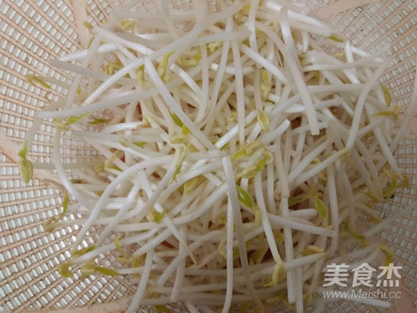 Mung Bean Sprouts Mixed with Pork Liver recipe