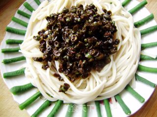 [jianjiang Noodles Made in A Pattern] Cowpea Noodles with Noodles recipe