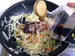 Stir-fried Shredded Pork with Hot Pepper and White Radish recipe