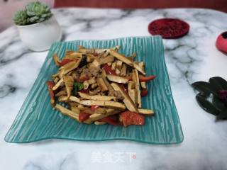 Stir-fried Bean Curd with Red Pepper recipe