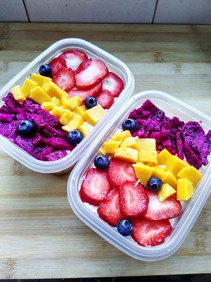 Simple and Quick Bento Lunch Box Fruit Box Cake recipe