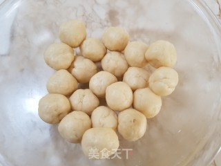 Single Yellow Meringue Moon Cake recipe