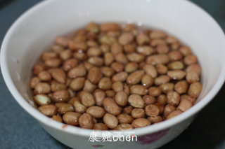 Roast Pork Trotters with Southern Milk and Peanuts recipe