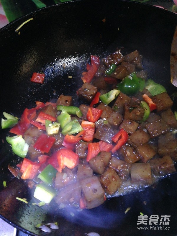 Stir-fried Stew with Green Peppers recipe